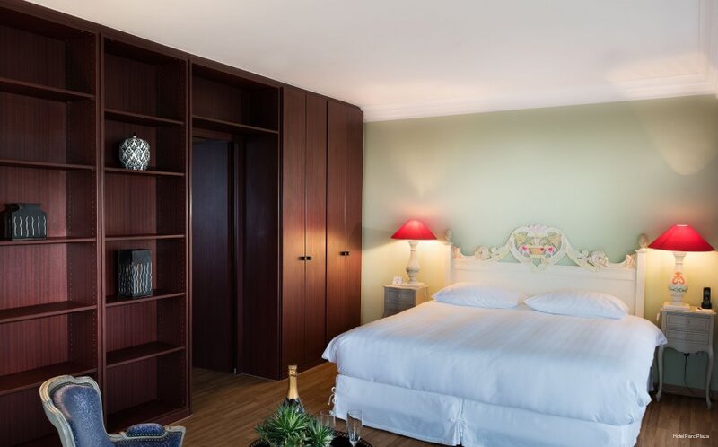 Фото Hotel Parc Plaza