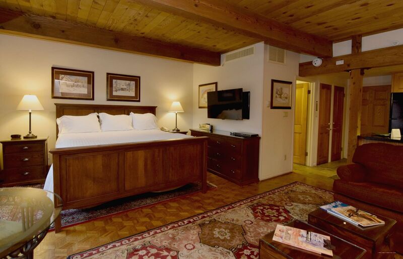 Фото Aspen Square Condominium Hotel