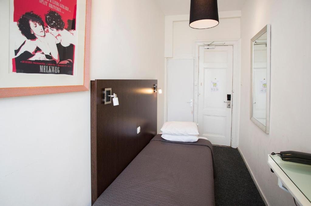 Фото Quentin Hotel Amsterdam