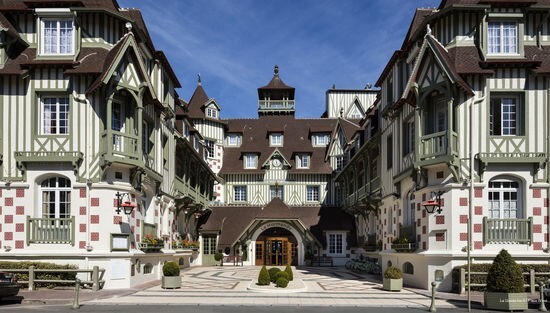 Фото Le Grand Hôtel Enghien-les-Bains