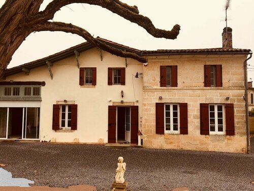 Гостиница Aux Abris Des Vents D'Anges в Либурне