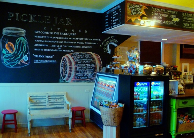 Фото Admiralty Inn & Suites