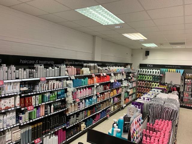 Hairdresser Salon Services, England, photo