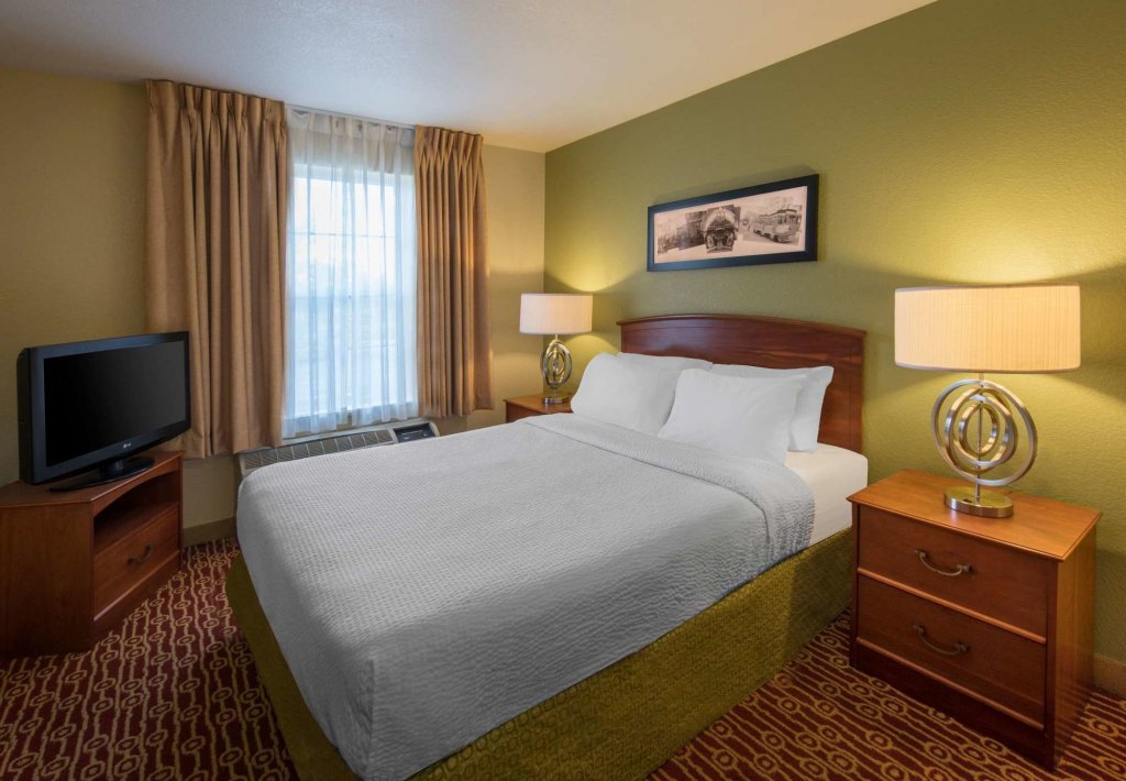 Фото TownePlace Suites Denver Southeast