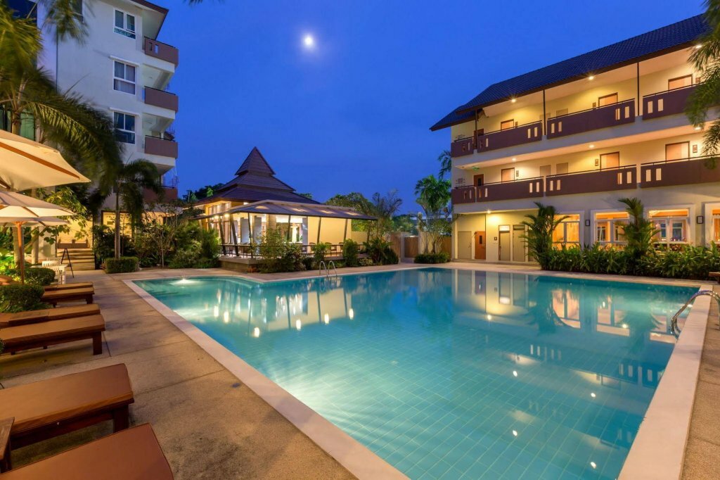 Hotel Chaiyapruek Suites, Pattaya, photo