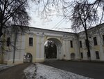 Западные ворота (Stariy Torg Square, 5) ، معلم جذب سياحي