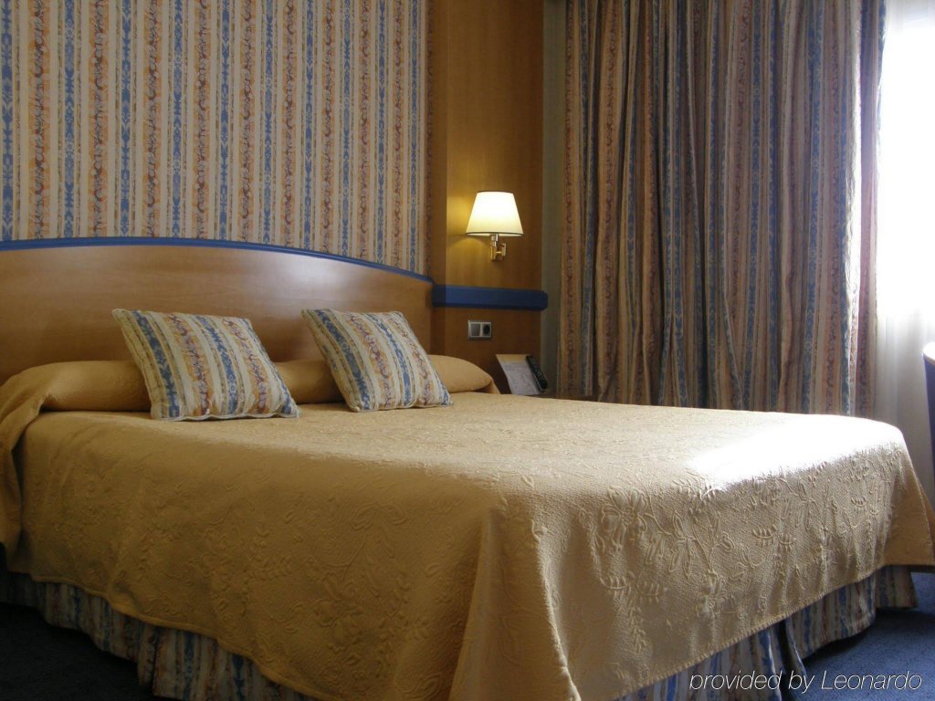 Фото Hotel Gran Versalles