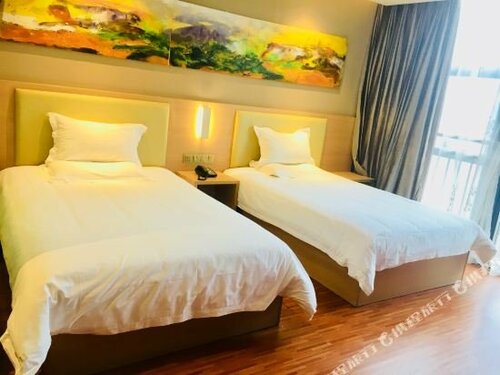 Гостиница Iu Hotel Zhongshan Dongfeng KFC