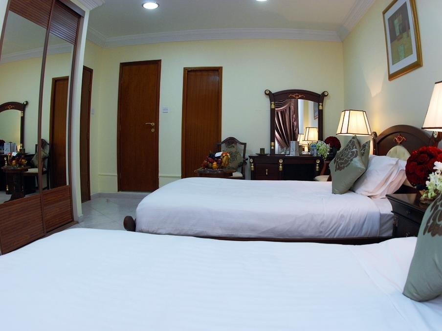 Фото Al Muntazah Plaza Hotel