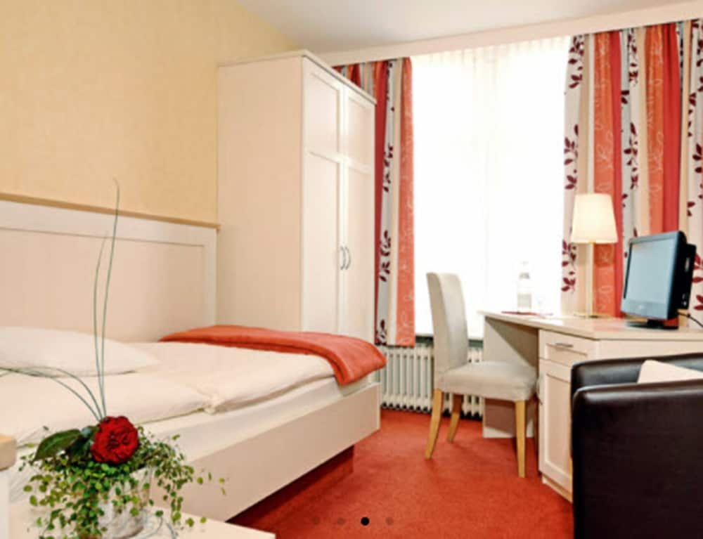 Фото отеля 3