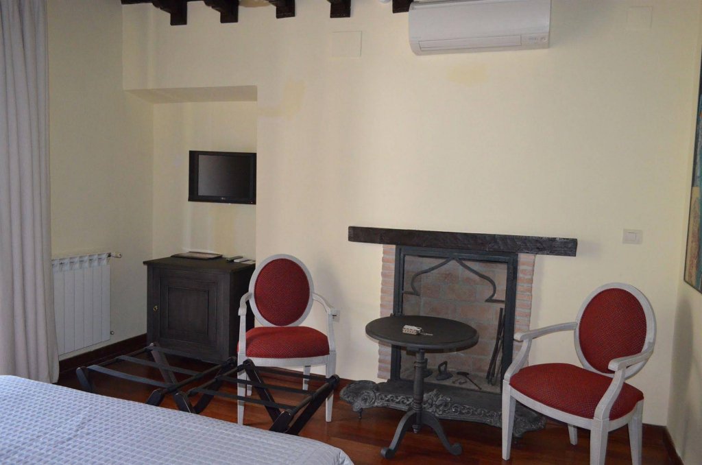 Фото Palacio Mariana Pineda Hotel