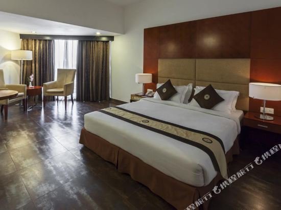 Фото Long Beach Hotel