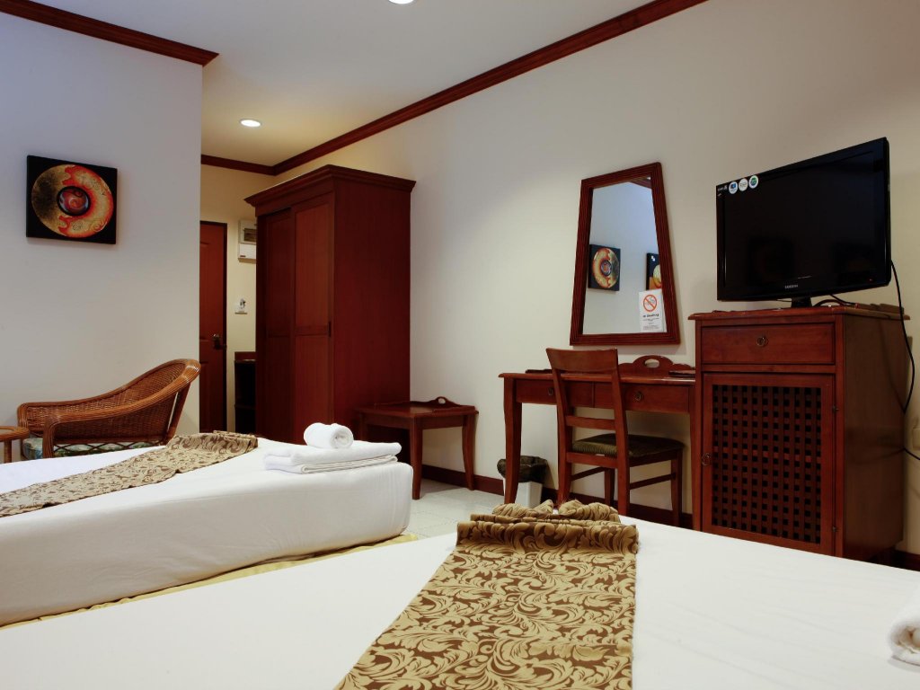 Фото Inn House Hotel