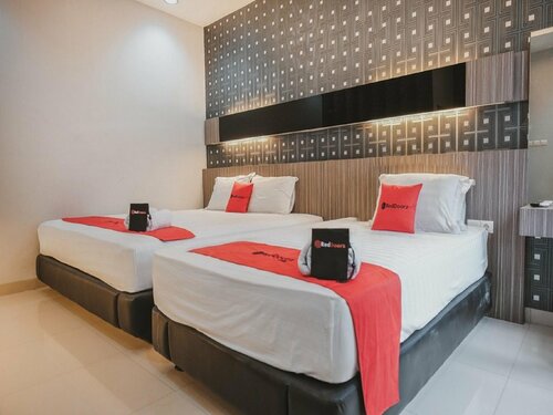 Гостиница RedDoorz @ Jamin Ginting Medan в Провинции Северная Суматра