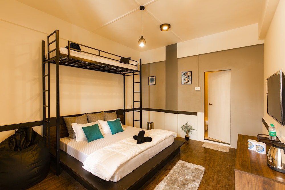 Фото Locomo Hostel - Mumbai