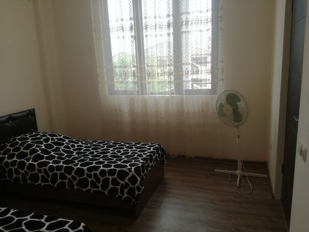 Фото Гостевой дом Ираклий