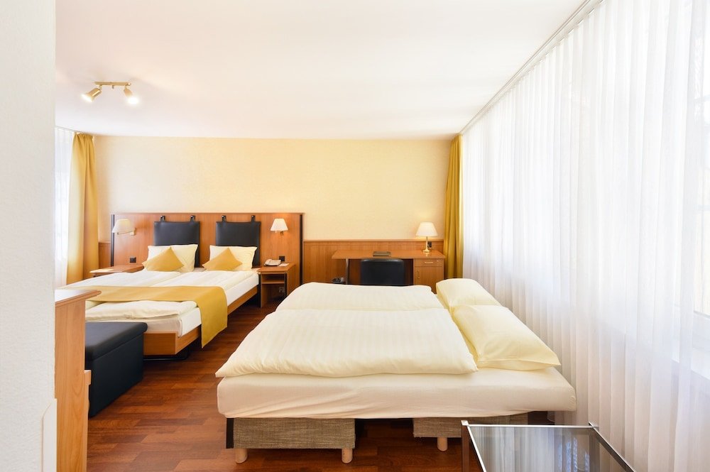 Фото Hotel Engel