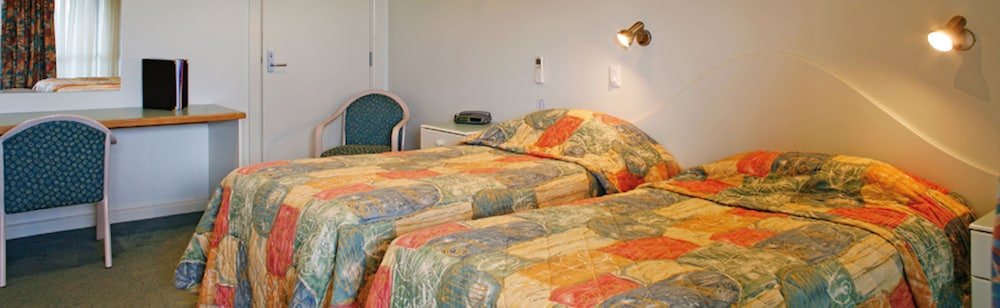 Фото Claremont Hotel Motel