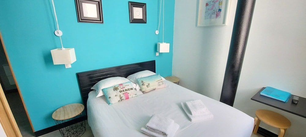 Фото Hotel La Croisette & Restaurant Bistrot Gantier