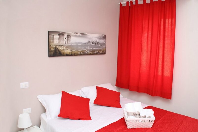 Гостиница B&b Materdei 14 в Неаполе