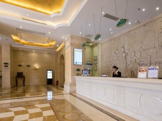 Гостиница Vienna Hotel в Шэньчжэне