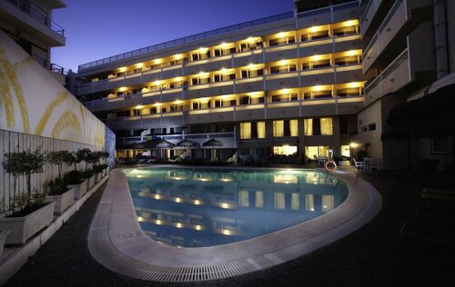 Внешний вид отеля Castellum Suites в Муниципальной единице Родосе, фото 2