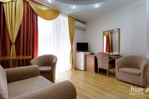 Privat (Евпатория, улица Маяковского, 8/5/2), hotel