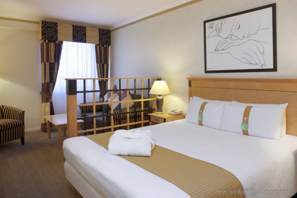 Фото Crowne Plaza London - Kings Cross, an Ihg Hotel