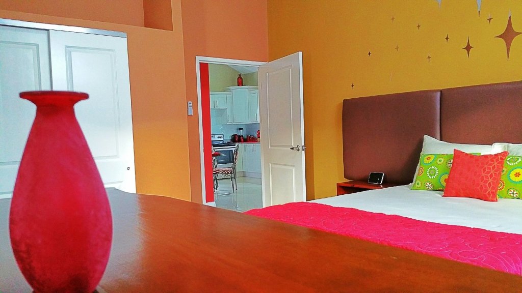 Фото Ocho Rios Getaway Villa at Draxhall