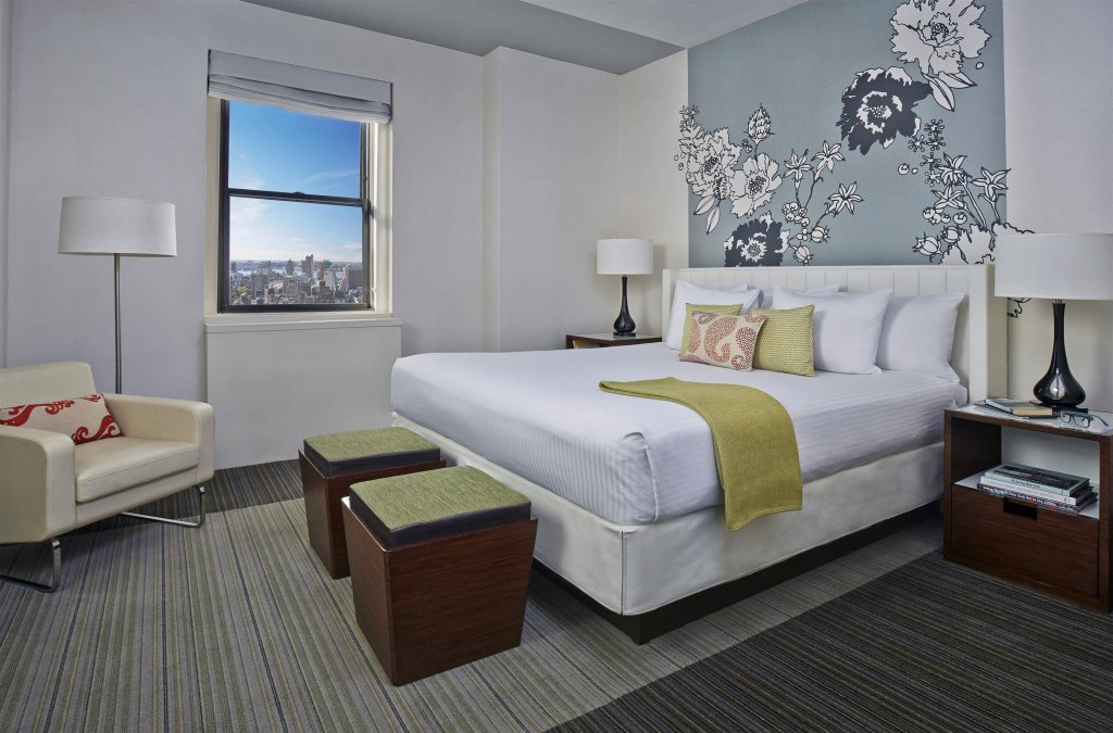 Фото Stewart Hotel