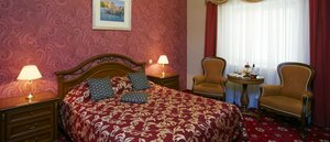 Lecco (Lyotnaya Street, 32), hotel