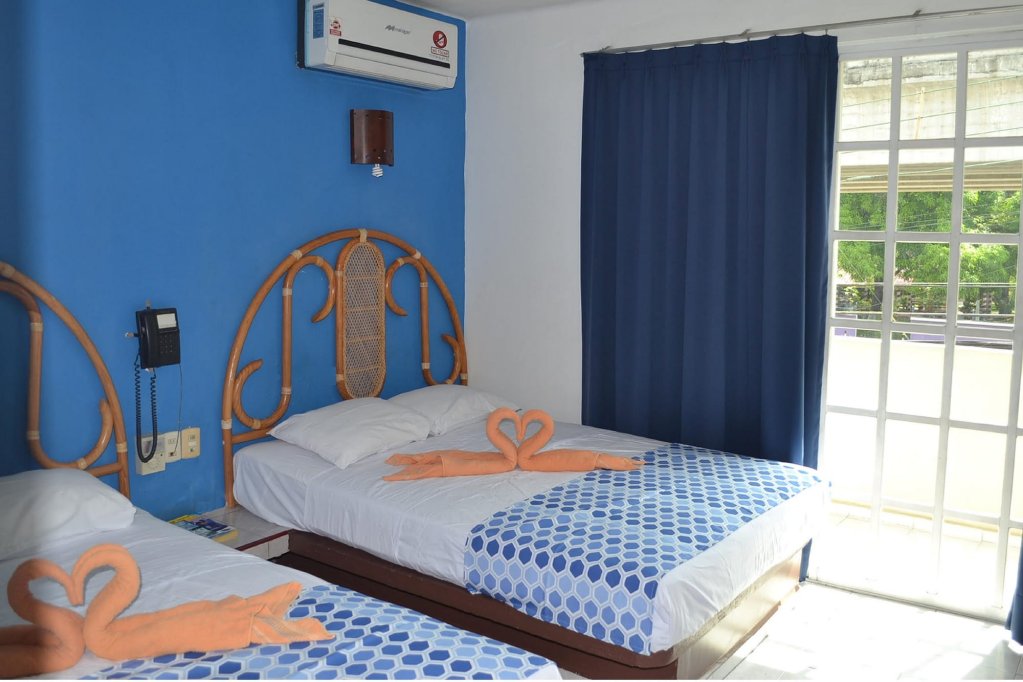 Фото Hotel Maria del Rocio