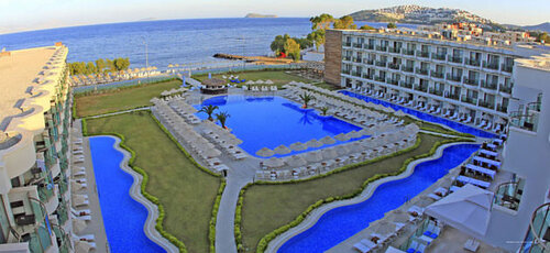 Внешний вид отеля Labranda Rocca Nettuno Tropea в Тропее, фото 5