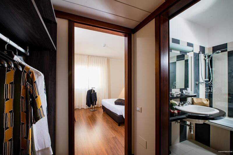 Фото Astoria Palace Hotel