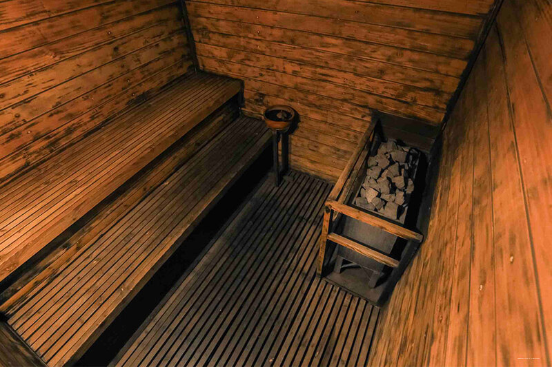 Фото Lakeshore Hotel & Apartments