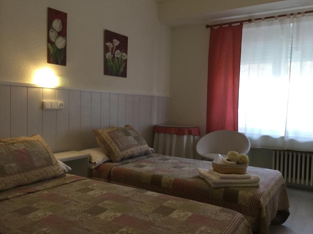 Фото Hostal Albero by gaiarooms