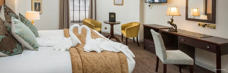 Фото Ballantrae Hotel