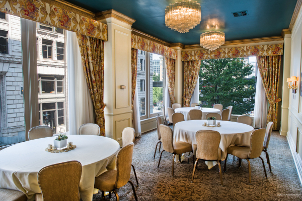 Фото Mayflower Park Hotel