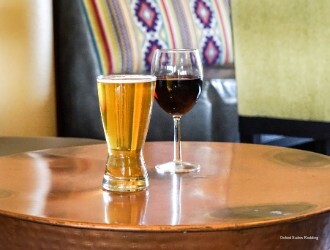 Фото Oxford Suites Redding