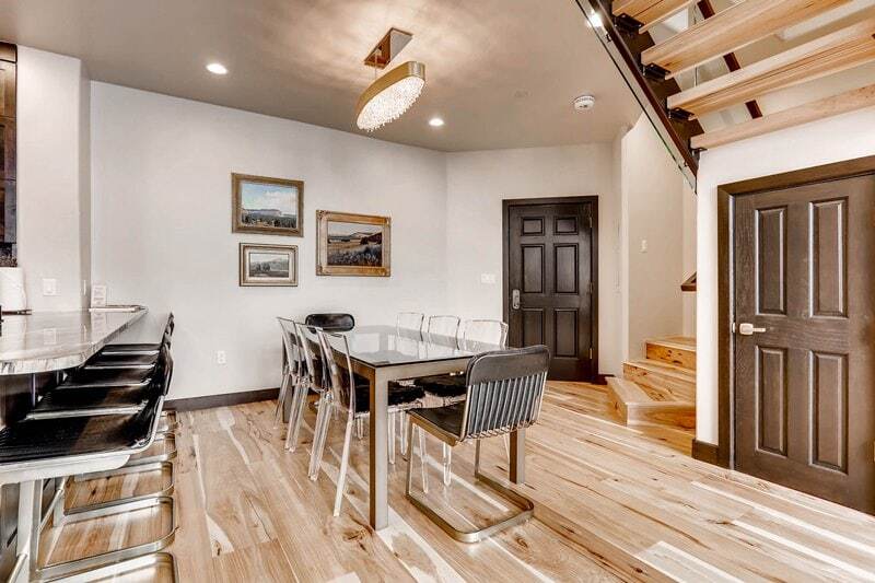 Фото Kiva Lodge by East West Hospitality