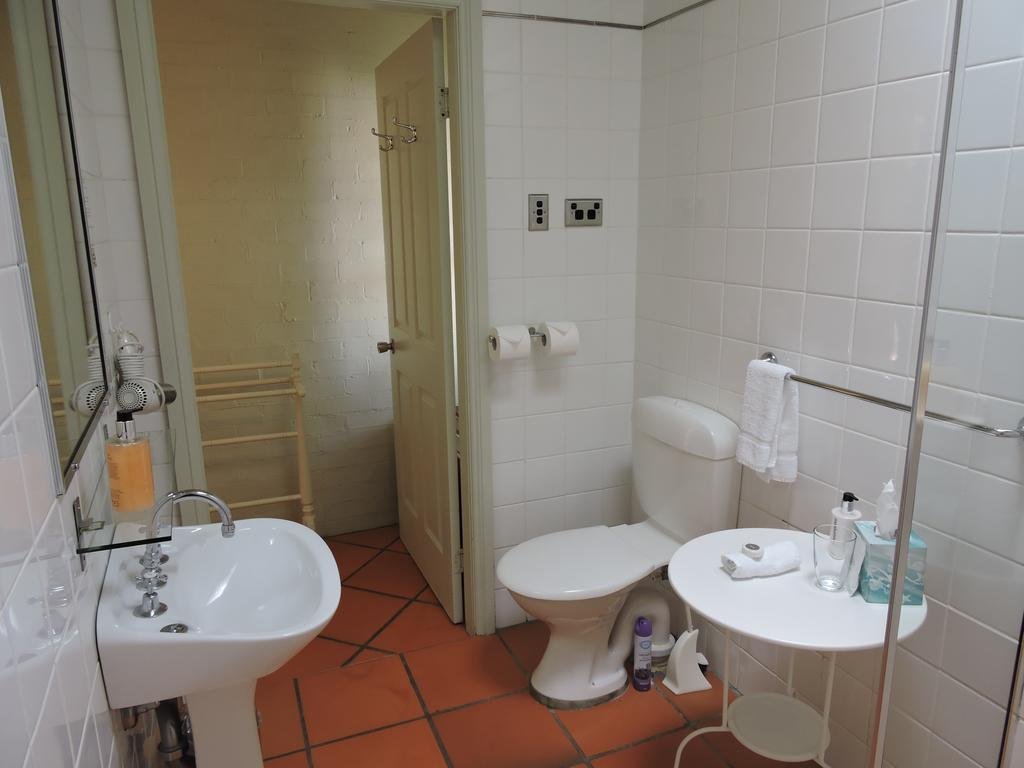 Фото Thistle Hill Guest House