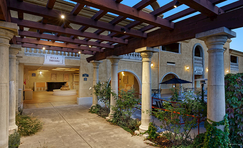 Фото Best Western Dry Creek Inn