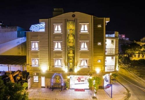 Гостиница Mi Lan Corner Hotel в Вунгтау