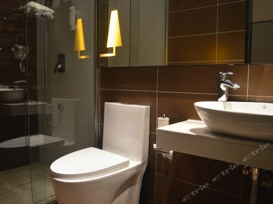 Фото Iu Hotel Shijiazhuang Xinji Shifu Street Branch