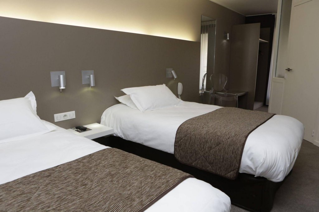 Фото Hotel Le Renard Châlons-en-Champagne