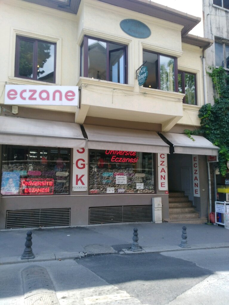 Eczaneler Üniversite Eczanesi, Fatih, foto