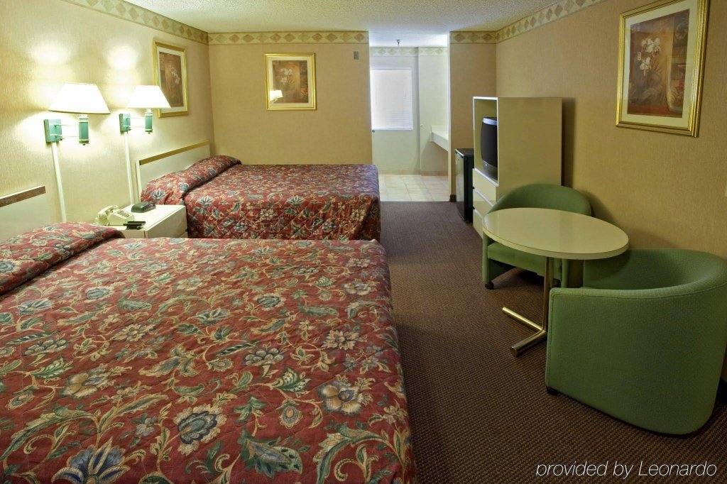 Фото Americas Best Value Inn San Clemente Beach