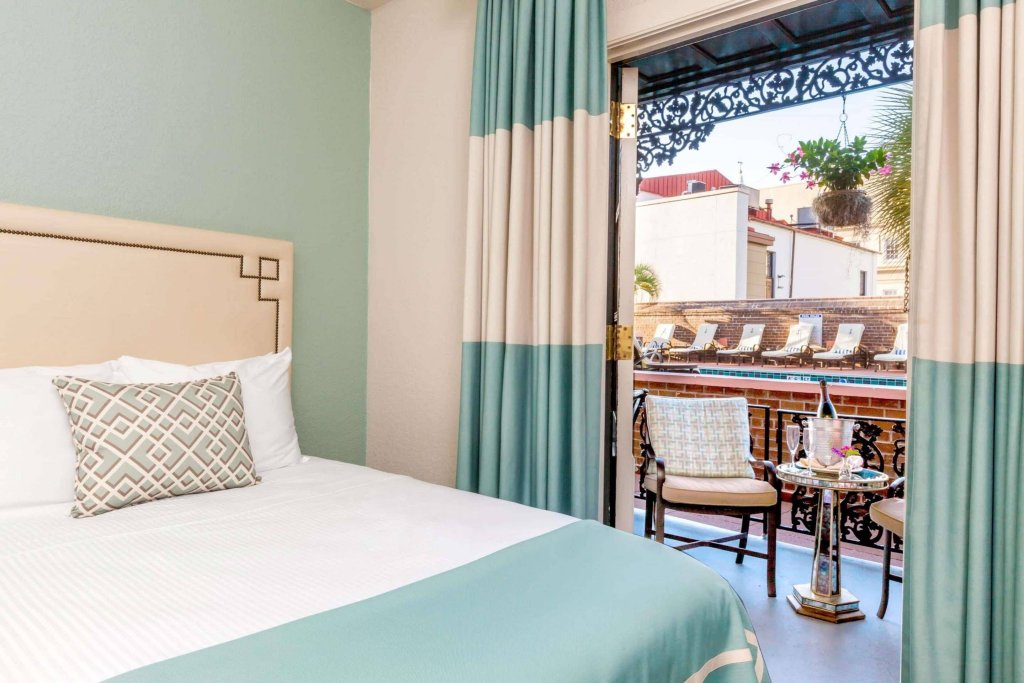 Фото The Mills House Wyndham Grand Hotel