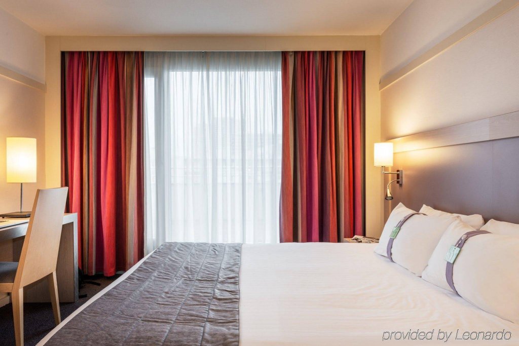 Фото Mercure Paris Montparnasse Pasteur