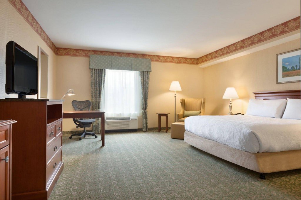Фото Hilton Garden Inn Fairfax